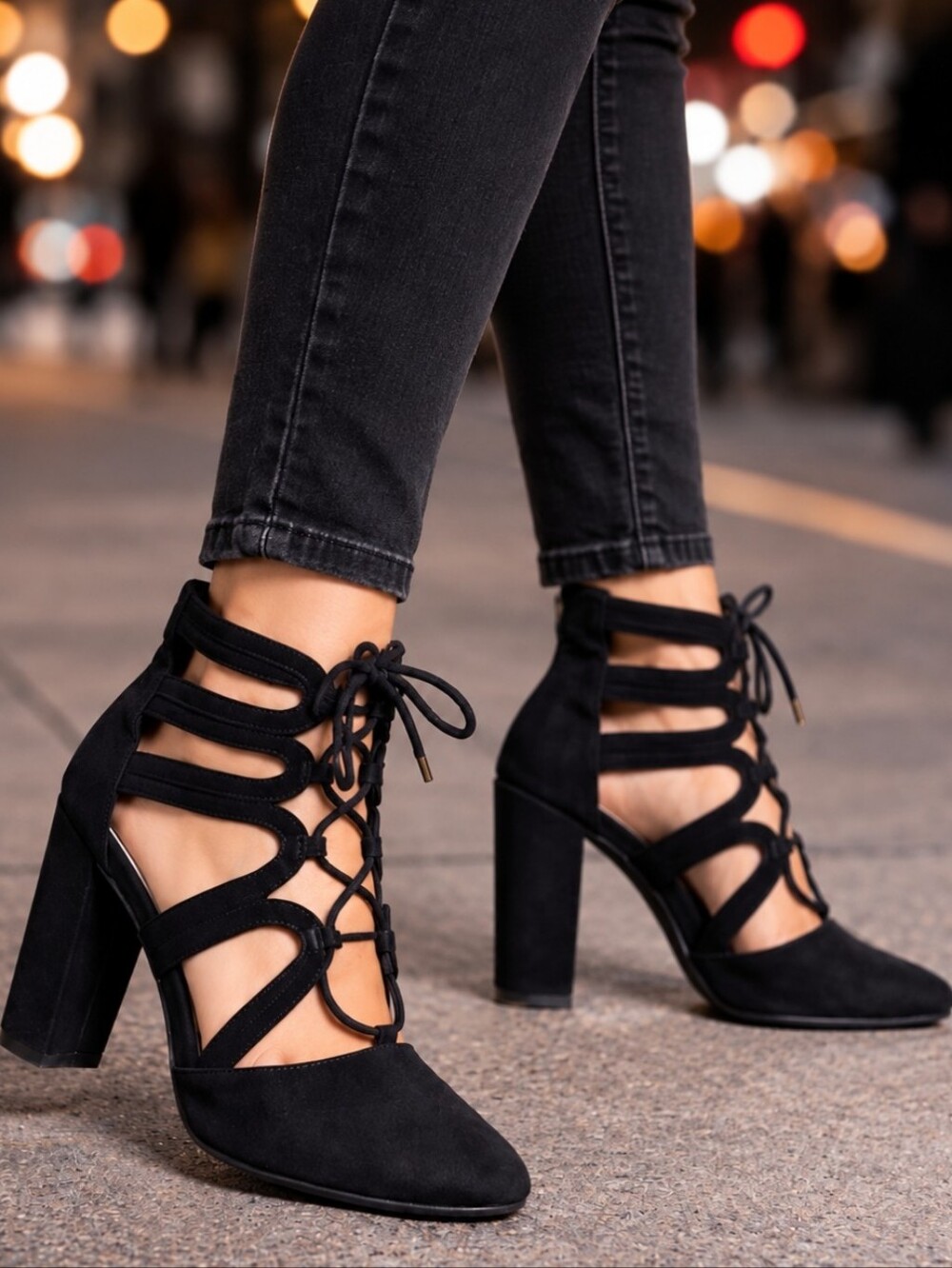 Christian Siriano Kameo Y2K Dark Feminine Ghillie Lace-Up Block Heels 7M